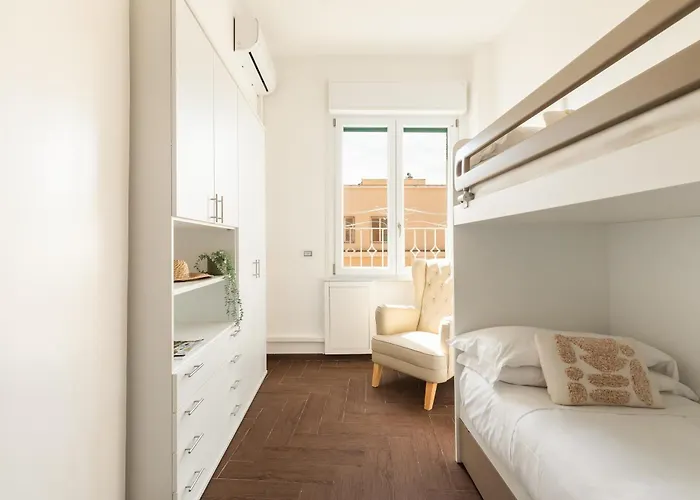 Beach Apartment *